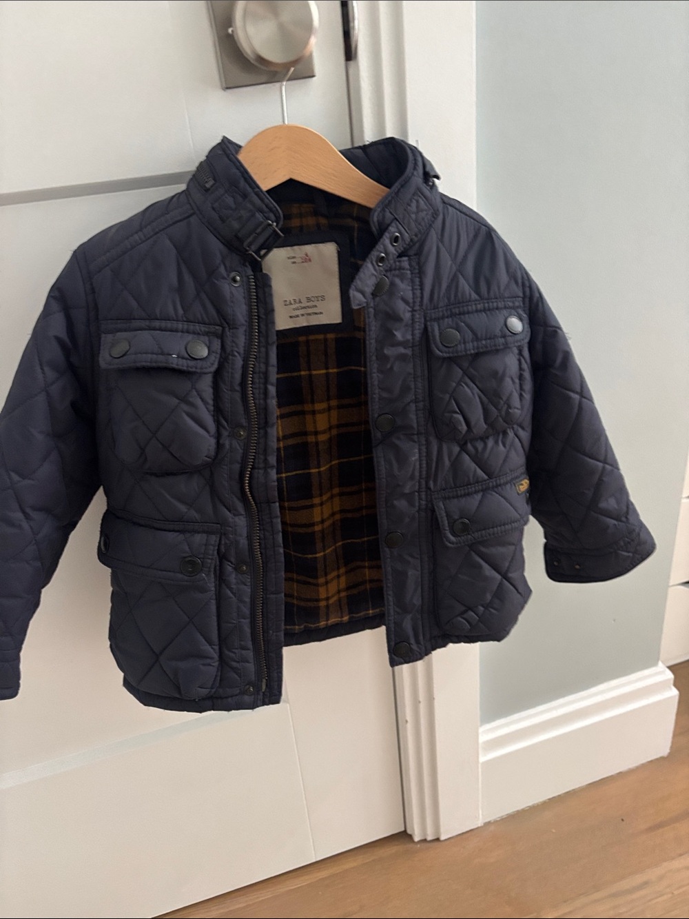 Zara Navy Quilted Puffer Jacket with Plaid Interior